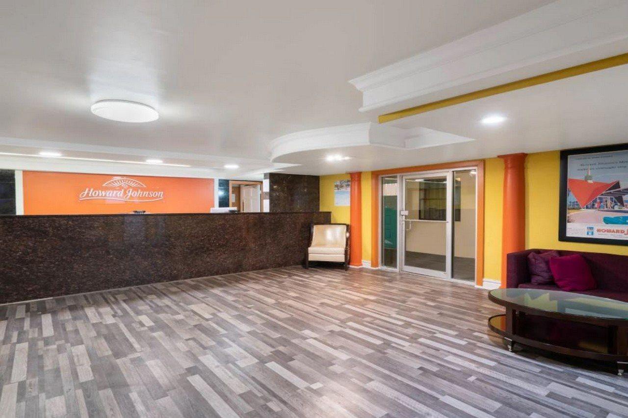 Howard Johnson By Wyndham Atlanta College Park Extérieur photo