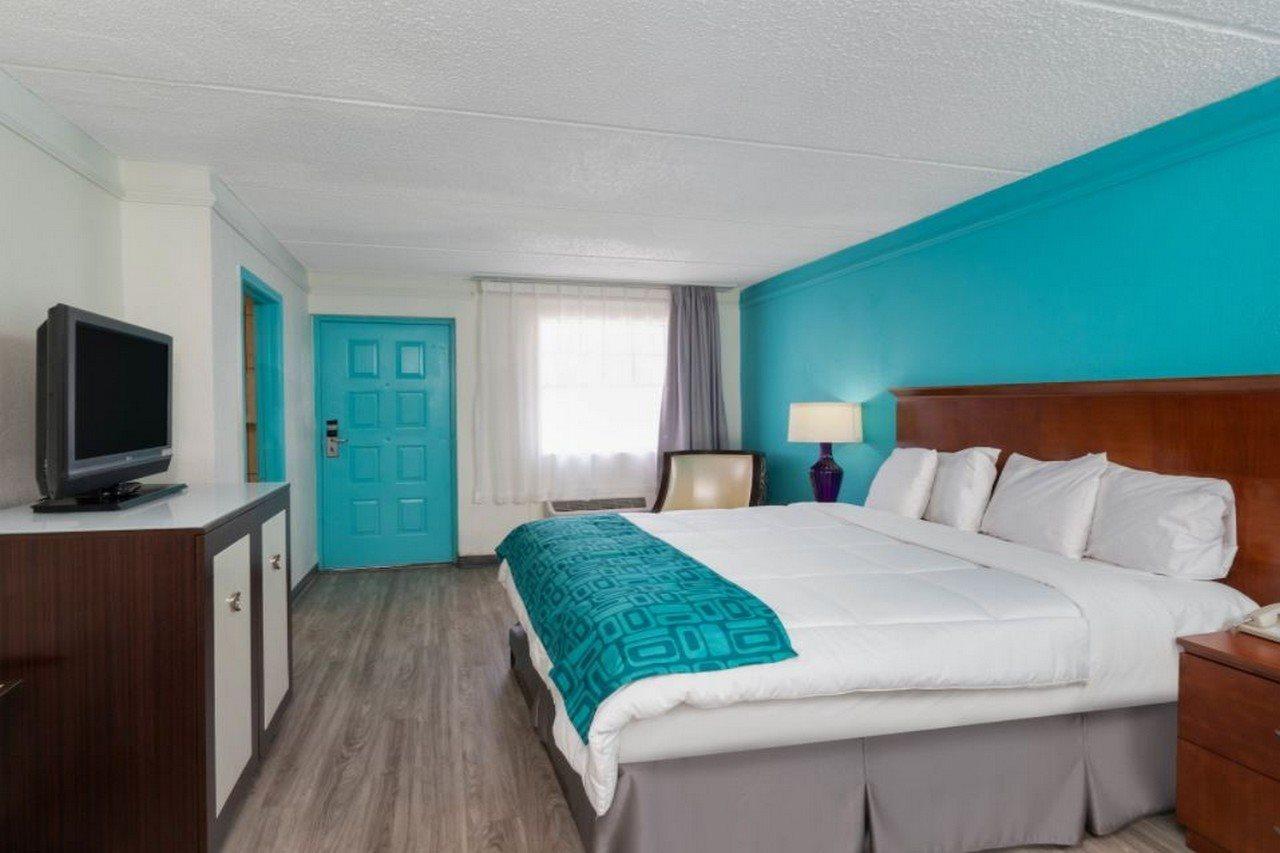 Howard Johnson By Wyndham Atlanta College Park Extérieur photo