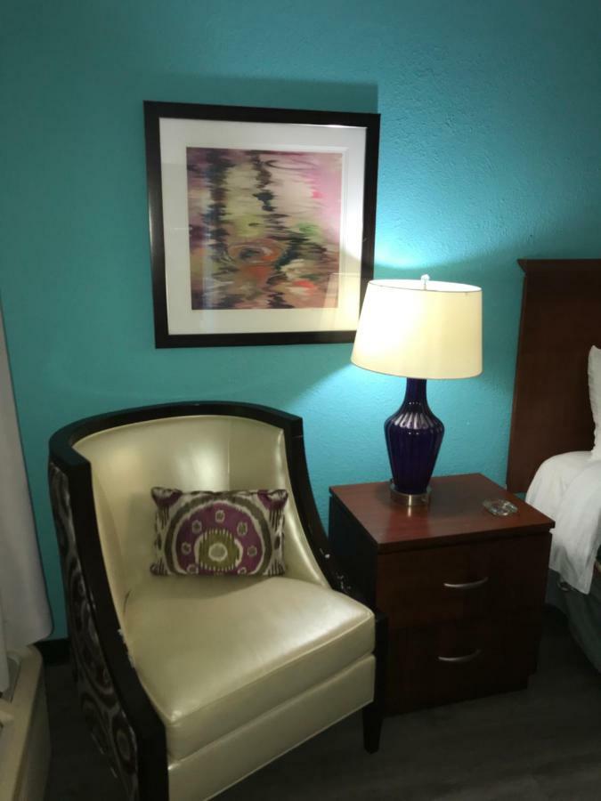 Howard Johnson By Wyndham Atlanta College Park Extérieur photo